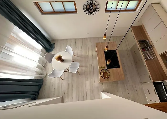 Honka\'S Retreat - Wooden Beauty
