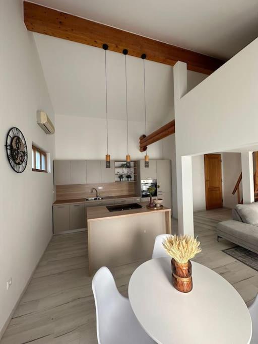 Honka's Retreat - Wooden Beauty Appartamento *